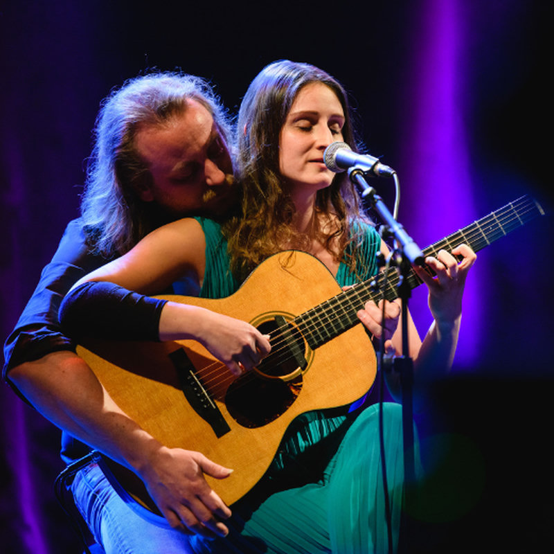 CROSSING STRINGS - Classical Fingerstyle Guitar Duo